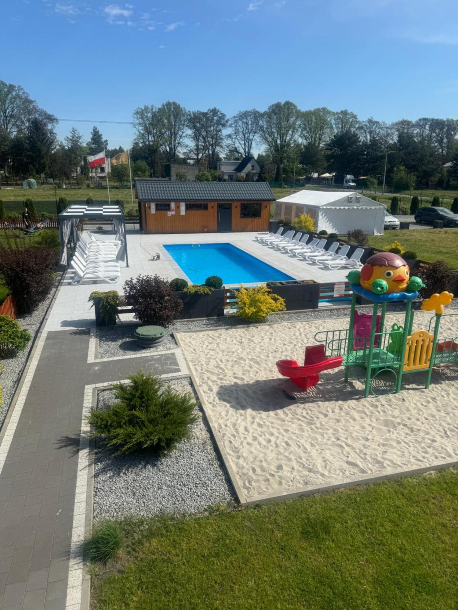 Miodowa Sadyba Domki Caloroczne Kluczbork Ligota Zamecka Exterior photo